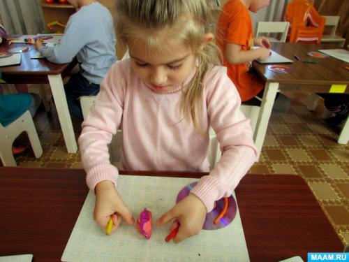 Как сделать Жар птицу. Жар птица из бумаги своими руками: птица-феникс в технике квиллинг 55 Как сделать Жар птицу. Жар птица из бумаги своими руками: птица-феникс в технике квиллинг 55