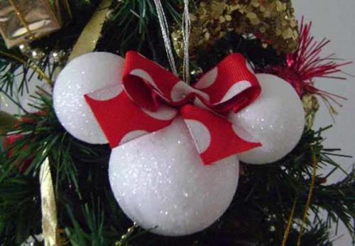 Игрушки из ткани новогодние. Новогодняя игрушка Микки Маус к году 2020 своими руками