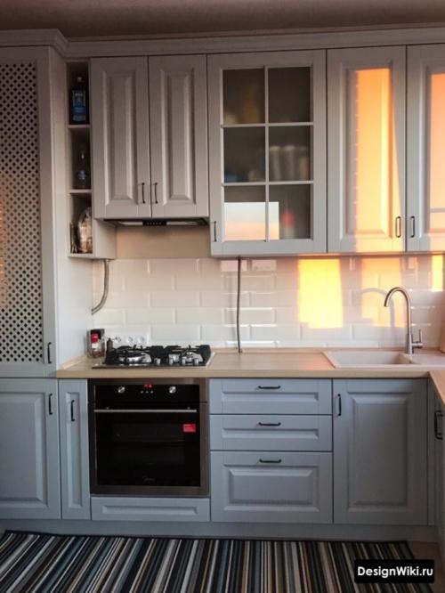 Расположение холодильника на кухне.  Холодильник не должен «ломать» рабочий треугольник 15