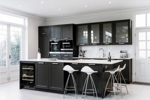Черная матовая кухня. Особенности черной кухни