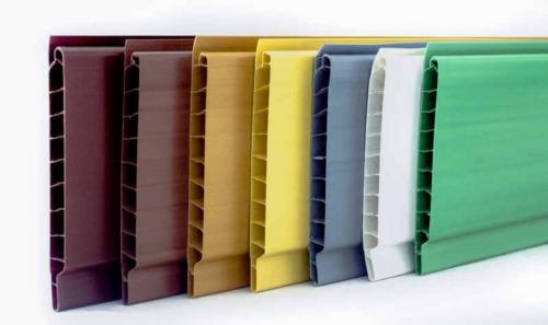 Стены на балконе дизайн. Универсальный обшивочный материал – вагонка