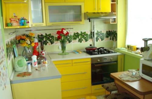 Фартук для зеленой кухни. Что в каком цвете оформить?