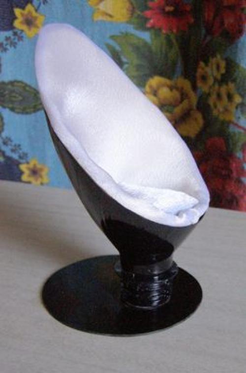 Кресло из бутылок пластиковых своими руками. Собираем кресло 15 Кресло из бутылок пластиковых своими руками. Собираем кресло 15