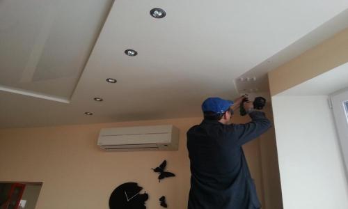 Потолочные карнизы. Монтаж потолочных карнизов