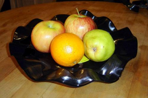 Поделки из пластинок виниловых. Всевозможные емкости