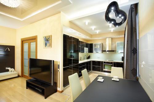 Перепланировка 2-х комнатной хрущевки вагончик. Перепланировка 2-х комнатной хрущевки: быстро и просто