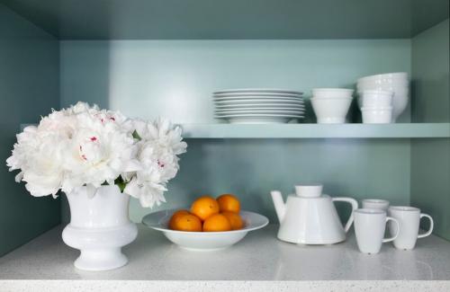 Цвет морской волны в интерьере 11