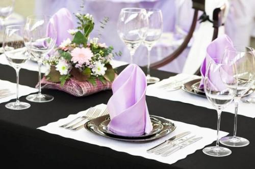 10 правил этикета за столом. 15 правил этикета за столом, которые должен знать каждый 03 10 правил этикета за столом. 15 правил этикета за столом, которые должен знать каждый 03