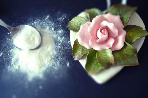 Новогодние игрушки своими руками 2019. Украшения на елку из крахмала и соды