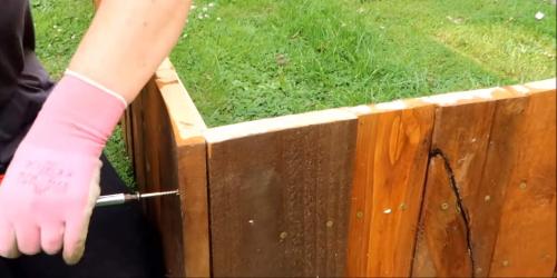 Как сделать грядки из земли. Правильное устройство высокой грядки из досок: плюсы и минусы