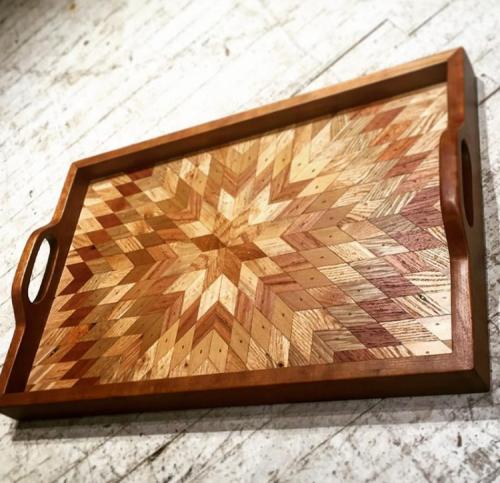 Мебель из старых досок. Студентка создает из старых ненужных досок уникальные предметы мебели и интерьера