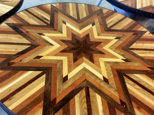 Мебель из старых досок. Студентка создает из старых ненужных досок уникальные предметы мебели и интерьера