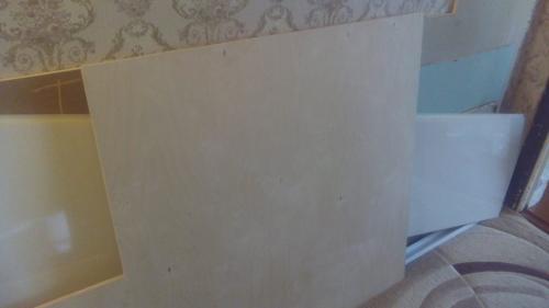 Рабочий стол из фанеры. Стол из фанеры своими руками лобзиком. Разборный рабочий стол из одного листа фанеры. Журнальный стол из фанеры своими руками