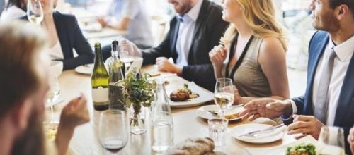 Основные правила этикета за столом. Как себя вести за столом в официальной обстановке 03