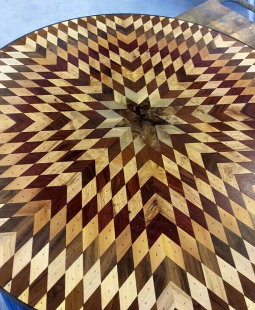 Мебель из старых досок. Студентка создает из старых ненужных досок уникальные предметы мебели и интерьера