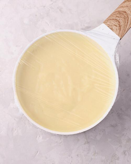 Как выпекать слоеное тесто для наполеона. Торт «Наполеон» из готового слоеного теста