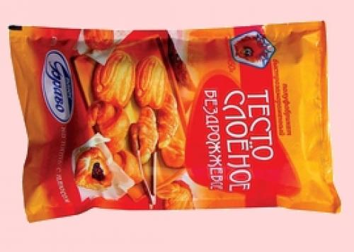 Надо ли раскатывать готовое слоеное тесто.