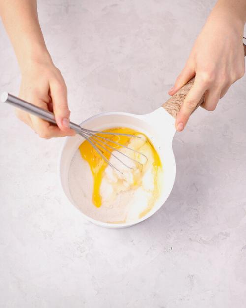 Как выпекать слоеное тесто для наполеона. Торт «Наполеон» из готового слоеного теста