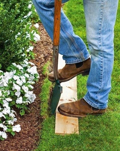 Бордюр для клумбы из подручных средств. Бордюр из натурального камня