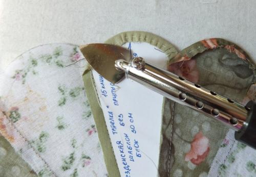 Диванные подушки из лоскутков своими руками. Подушка в технике «Дрезденская тарелка» (МК)