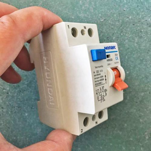 Как сделать заземление в квартире на первом этаже. Опасность частного заземления квартиры: понятным языком - для каждого!