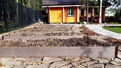 Ограждения для грядок леруа мерлен. Грядки из ДПК – эстетика и практичность