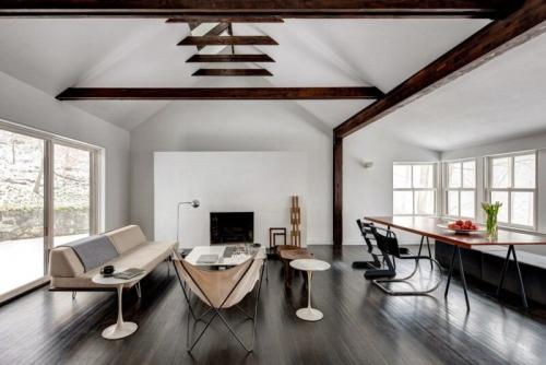 Французские окна в частном доме. ПАНОРАМНЫЕ ОКНА В ЧАСТНОМ ДОМЕ: СОВЕТЫ ПО ВЫБОРУ РАЗДВИЖНЫХ КОНСТРУКЦИЙ