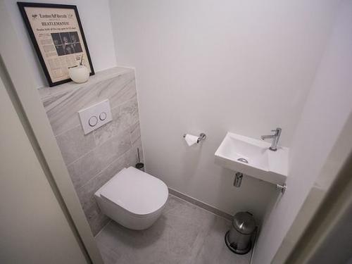 Раздельный санузел планировка. Разделённый или совмещённый санузел: что выбрать