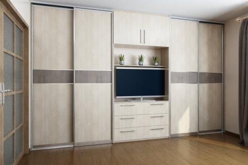 Интерьер гостиной со шкафом купе. Шкаф-купе в гостиную 10 Интерьер гостиной со шкафом купе. Шкаф-купе в гостиную 10