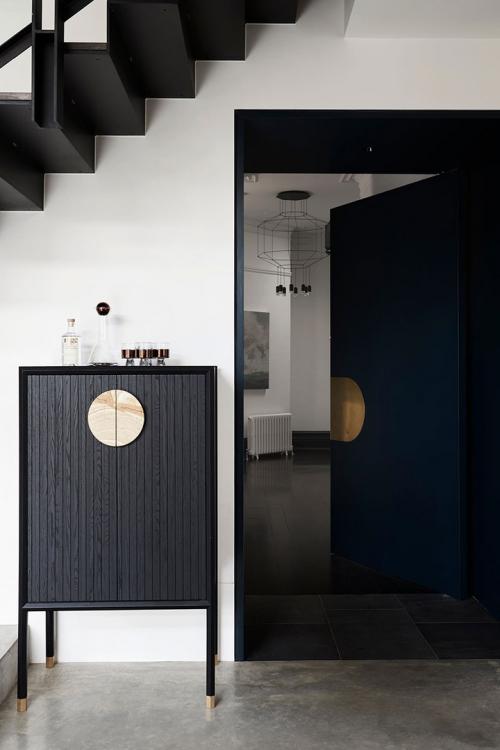 Современная реконструкция старинного дома 05