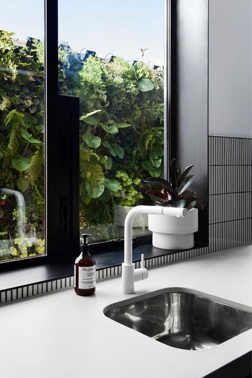 Современная реконструкция старинного дома 04