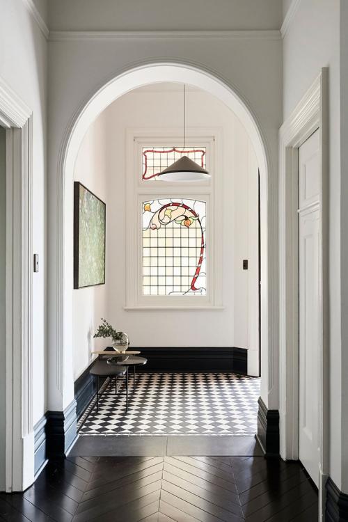 Современная реконструкция старинного дома 12