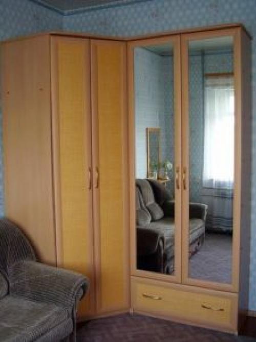 Что лучше встроенный шкаф или отдельно стоящий. Выбор между обычным шкафом и купе в закладки