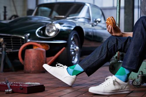 Под что подбираются носки. Под брюки или под обувь?