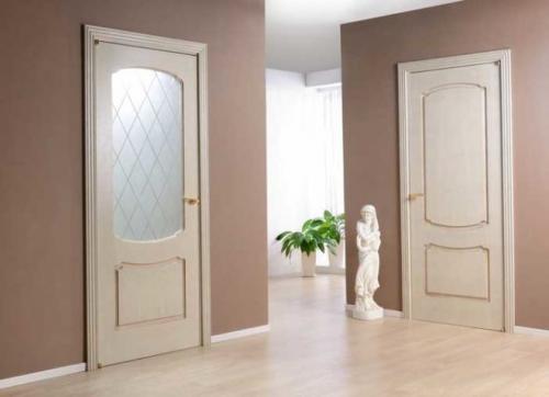 Под что подбирают двери межкомнатные. С финишной отделкой пола