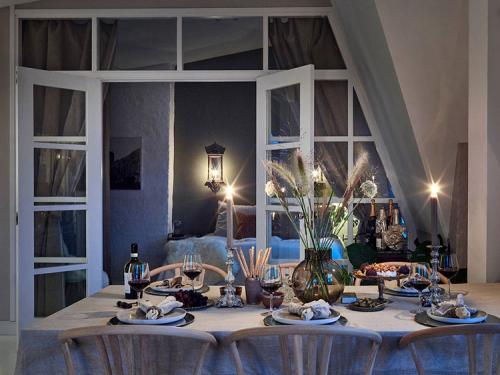 Мансардная квартира с великолепными арочными окнами 08