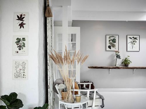 Мансардная квартира с великолепными арочными окнами 01