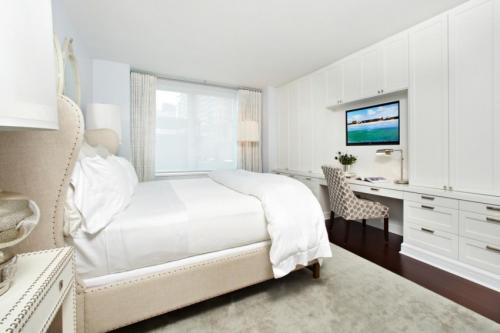 Интерьер в белом цвете спальня. Белая спальня – яркие и спокойные идеи дизайна для любого интерьерного стиля (95 фото)