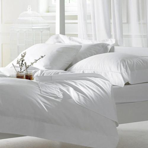 Интерьер в белом цвете спальня. Белая спальня – яркие и спокойные идеи дизайна для любого интерьерного стиля (95 фото)