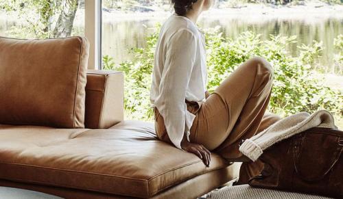 Уютная атмосфера с видом на озеро 01