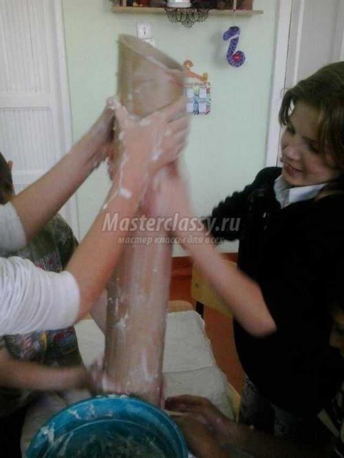 Как из картона сделать напольную вазу своими руками. Ваза из картона своими руками (часть 1) 01