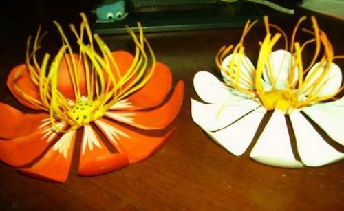 Вьющиеся цветы из пластиковых бутылок. Как сделать цветы из пластиковых бутылок? 4 мастер-класса с фото