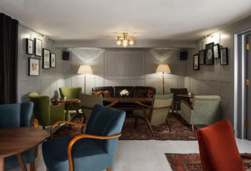 Дизайн гостинной в доме. Гостиная в частном доме – интересные идеи дизайна и оформления гостевой комнаты (125 фото)