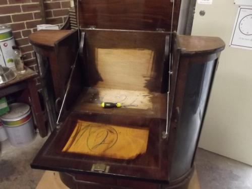 Как отреставрировать деревянную мебель в домашних условиях. Реставрация старой мебели — лучшие идеи для оформления интерьера своими руками (108 фото)