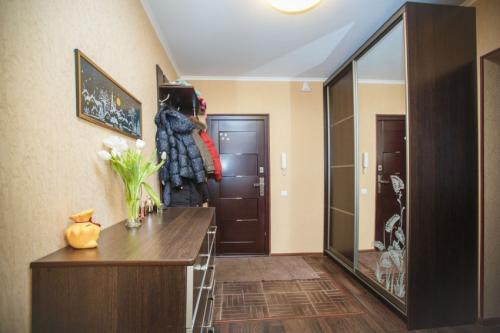 Шкаф в нишу в коридоре. Шкаф в прихожую – преимущества использования и экономия пространства. 95 фото дизайнерских хитростей