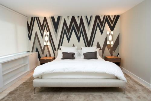 Комната в белых тонах. Белая спальня: достоинства и особенности