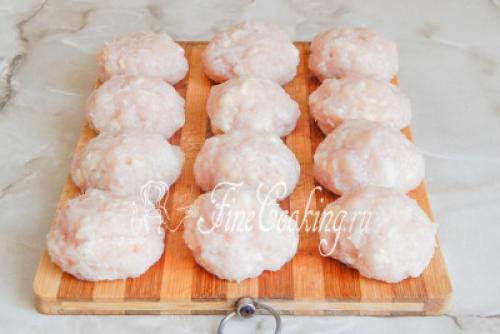 Что добавить в куриный фарш для котлет. Готовим котлетки из куриного фарша с картофелем 12