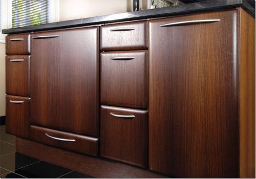 Шкафы пленка МДФ. Характеристики материала