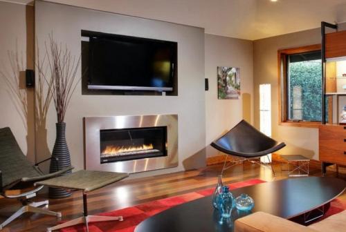 Можно ли вешать телевизор над камином 07 Можно ли вешать телевизор над камином 07