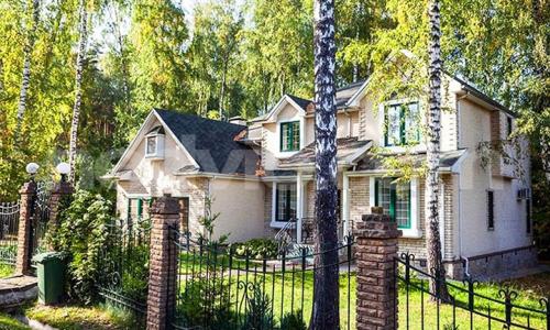 Загородный дом. Почему современный загородный дом — это совсем не «дача»?